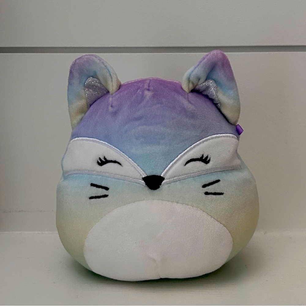 Small fox squishmallow